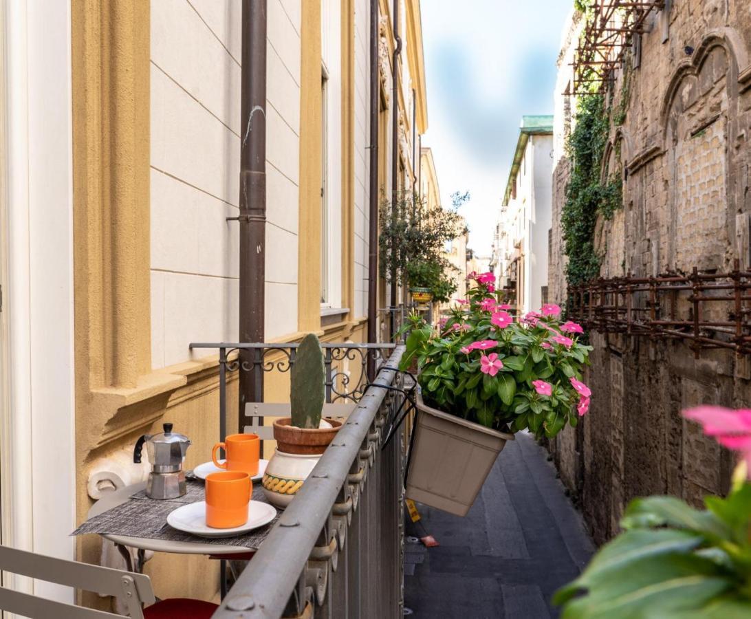 Palazzo Sambuca - & * Palermo
